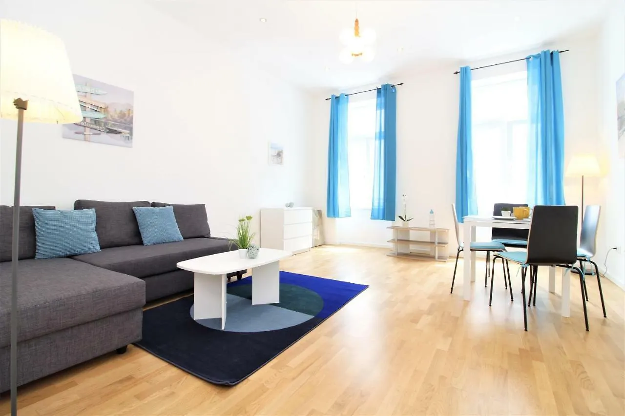 Marine: Newly Renovated 2Nd District Apartment Viena